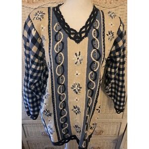 Womens Sweater Embroidered Vintage  Scalloped Blue Beige Sz Med Beautiful